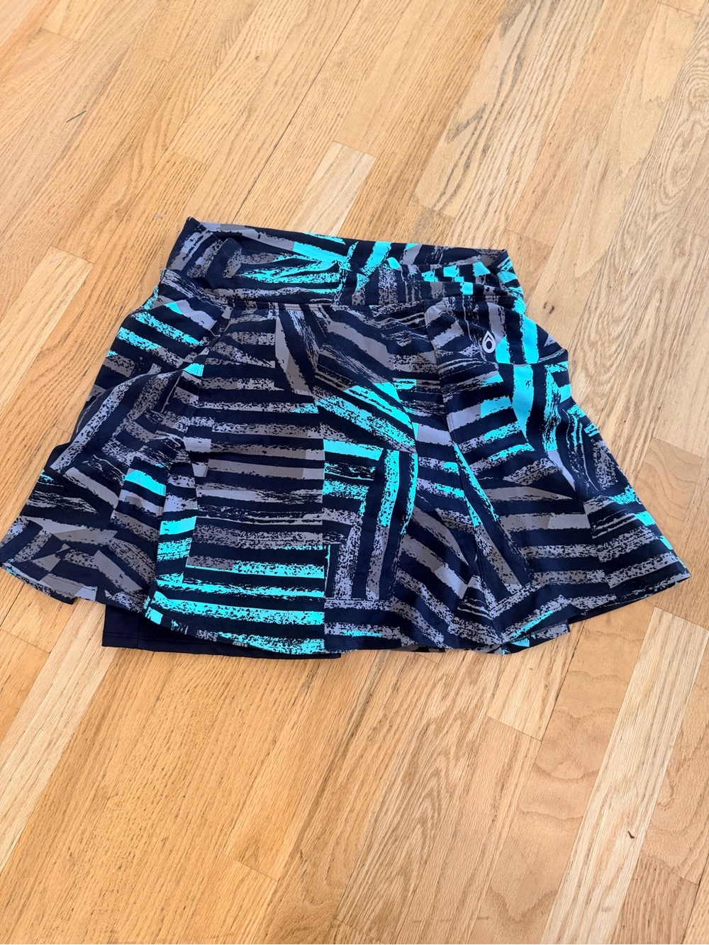 Ladies Juniors Size 3 "Obunajo DonaJo" Black & Teal Skater Skirt Built-In Shorts